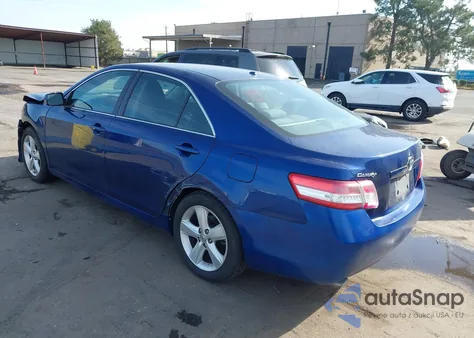 2010 Toyota Camry Se z USA, uszkodzony, nr VIN 4T1BF3EK8AU515515